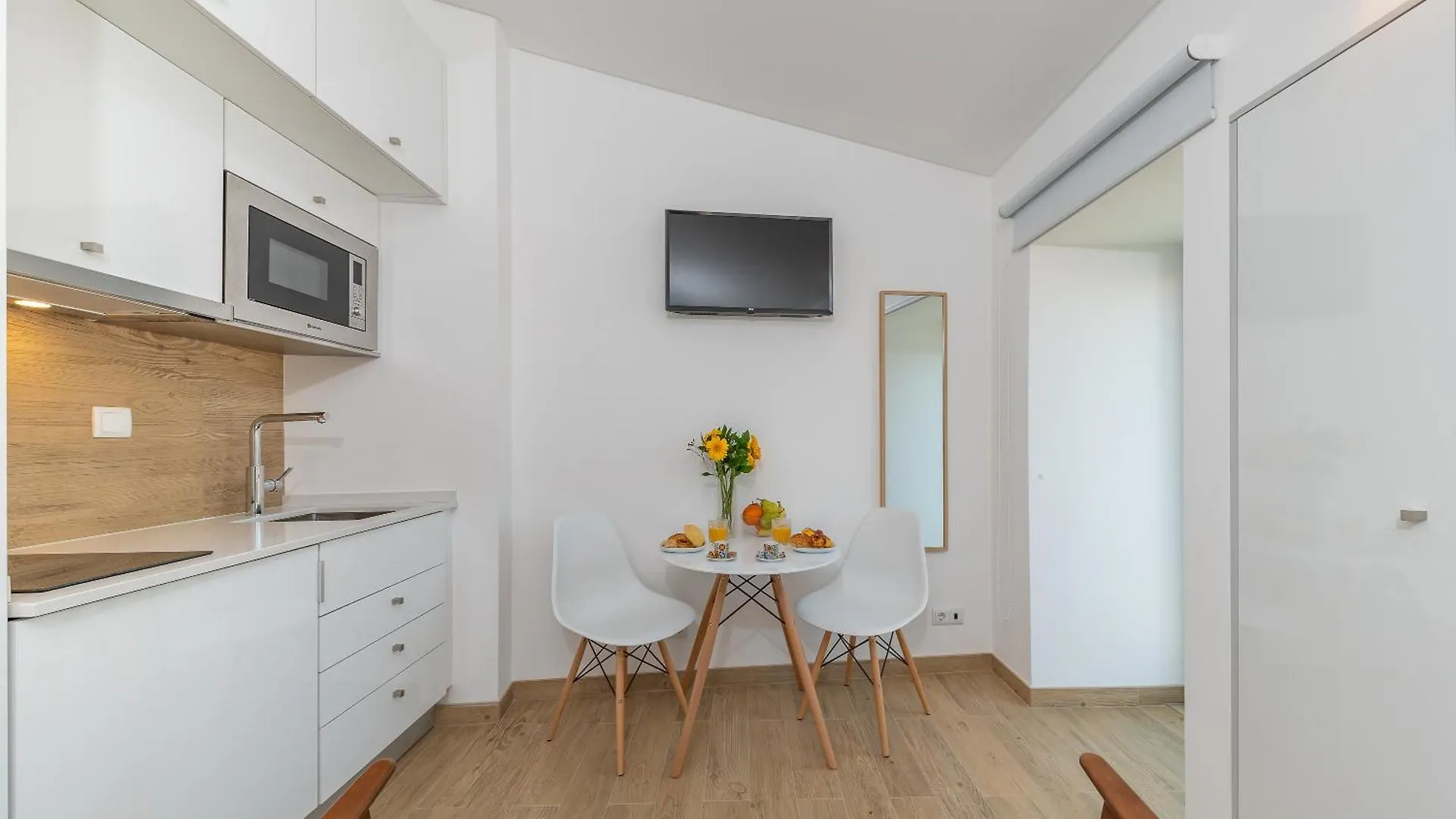 Orange 3 House - Chiado Studios